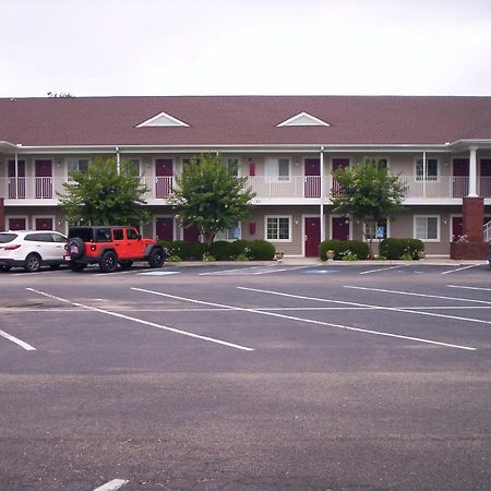 Affordable Suites Флоренс Экстерьер фото