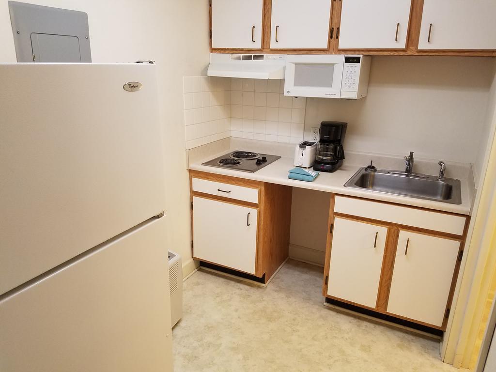 Affordable Suites Флоренс Экстерьер фото